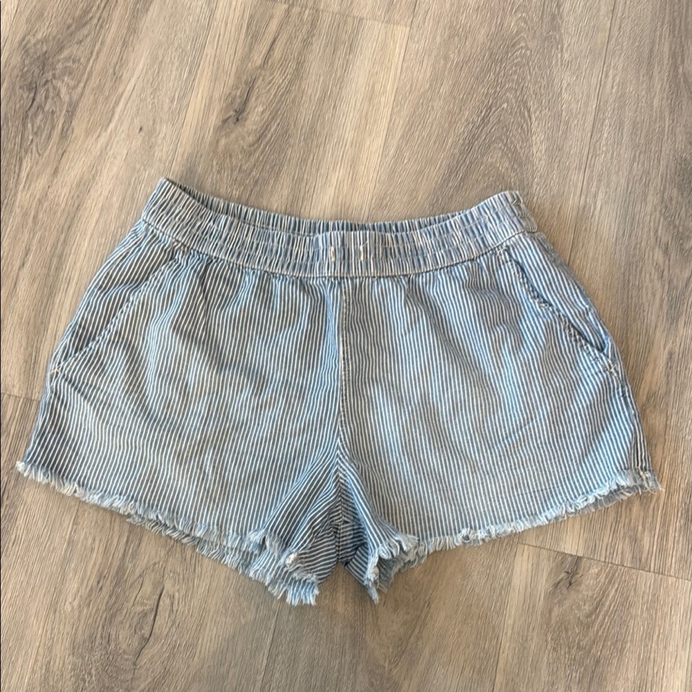 Aerie Blue Jean Shorts with Frayed Hem size small